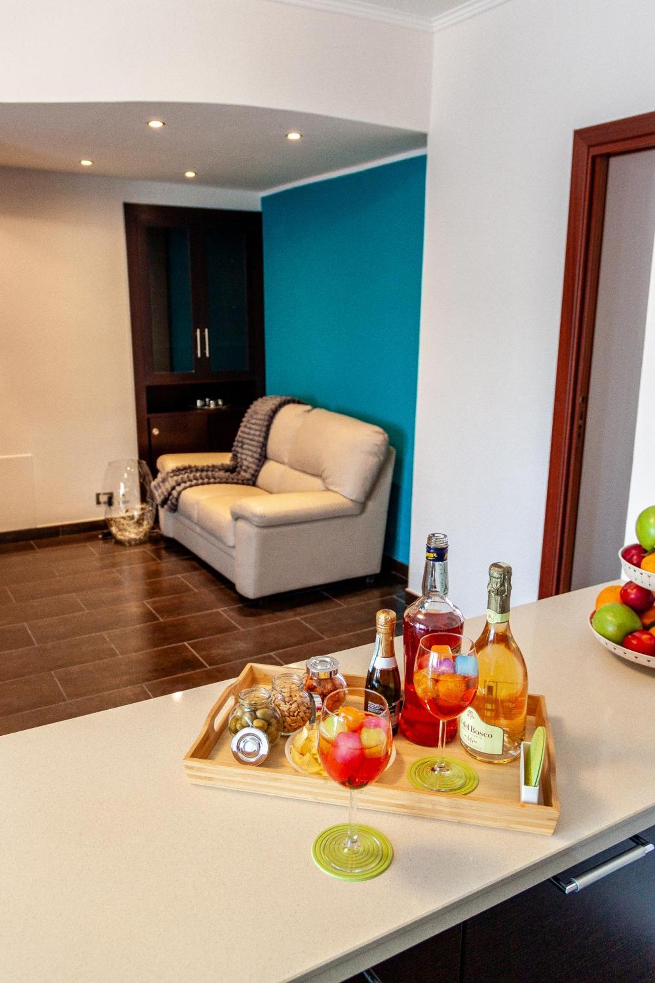 A Casa Di Marco Guesthouse - Apt Di Ciampino E Stazione Per Roma Marino Esterno foto