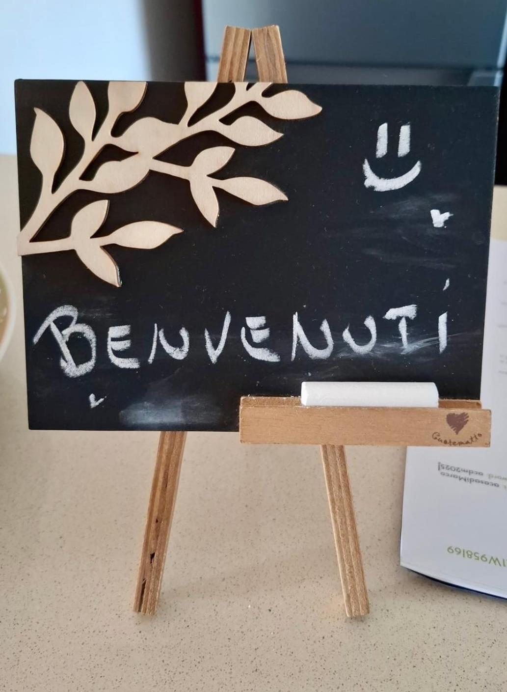 A Casa Di Marco Guesthouse - Apt Di Ciampino E Stazione Per Roma Marino Esterno foto