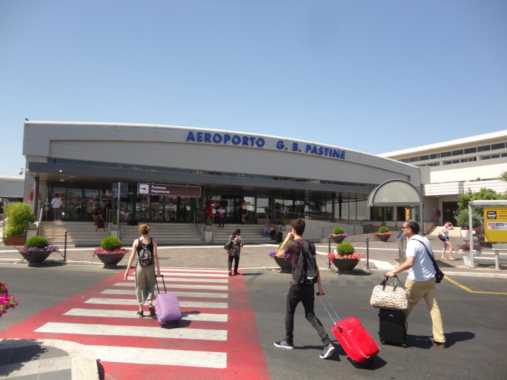 A Casa Di Marco Guesthouse - Apt Di Ciampino E Stazione Per Roma Marino Esterno foto