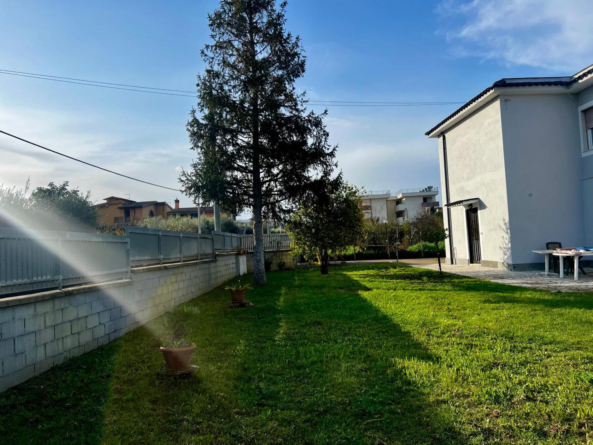 A Casa Di Marco Guesthouse - Apt Di Ciampino E Stazione Per Roma Marino Esterno foto