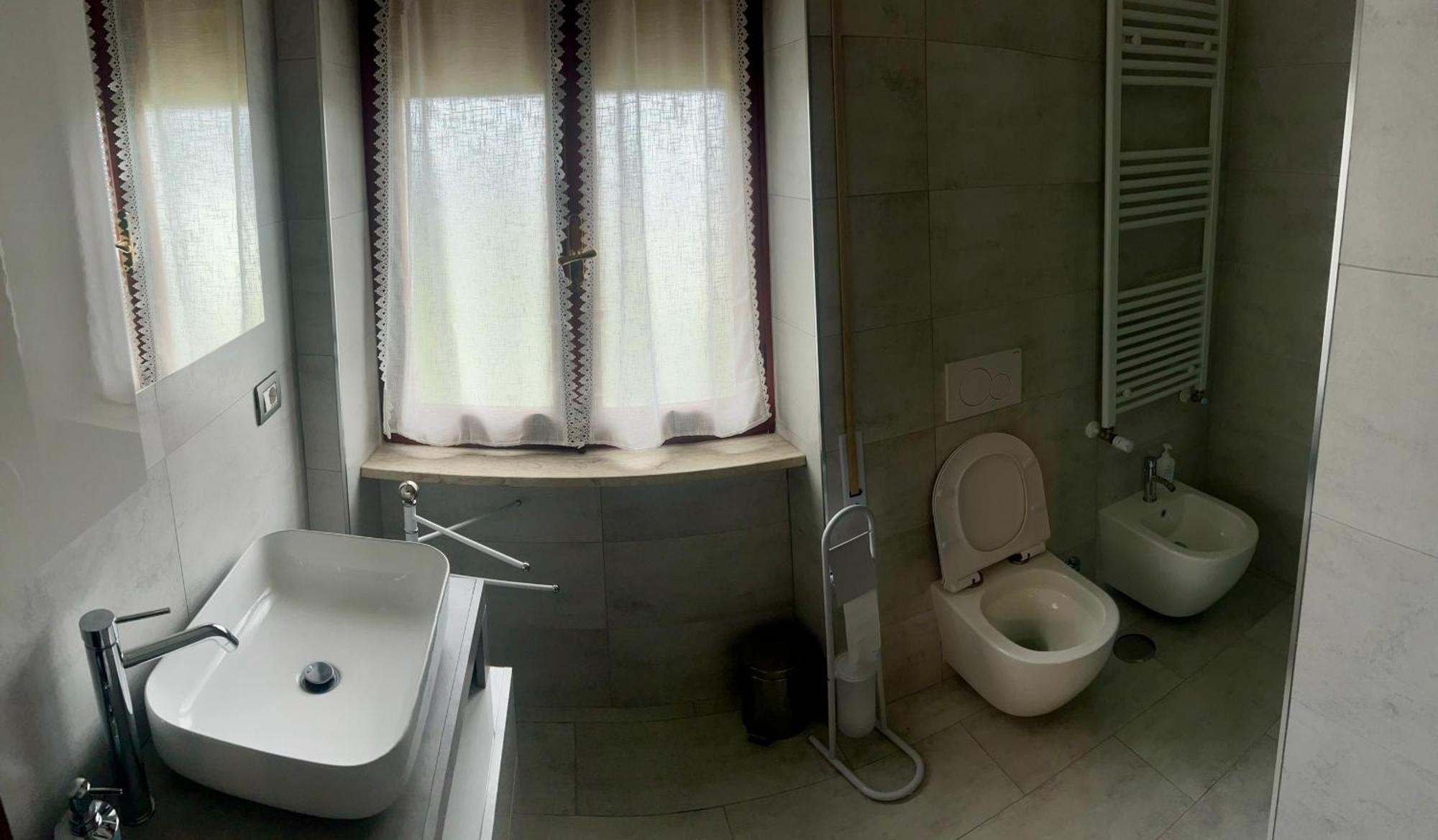 A Casa Di Marco Guesthouse - Apt Di Ciampino E Stazione Per Roma Marino Esterno foto